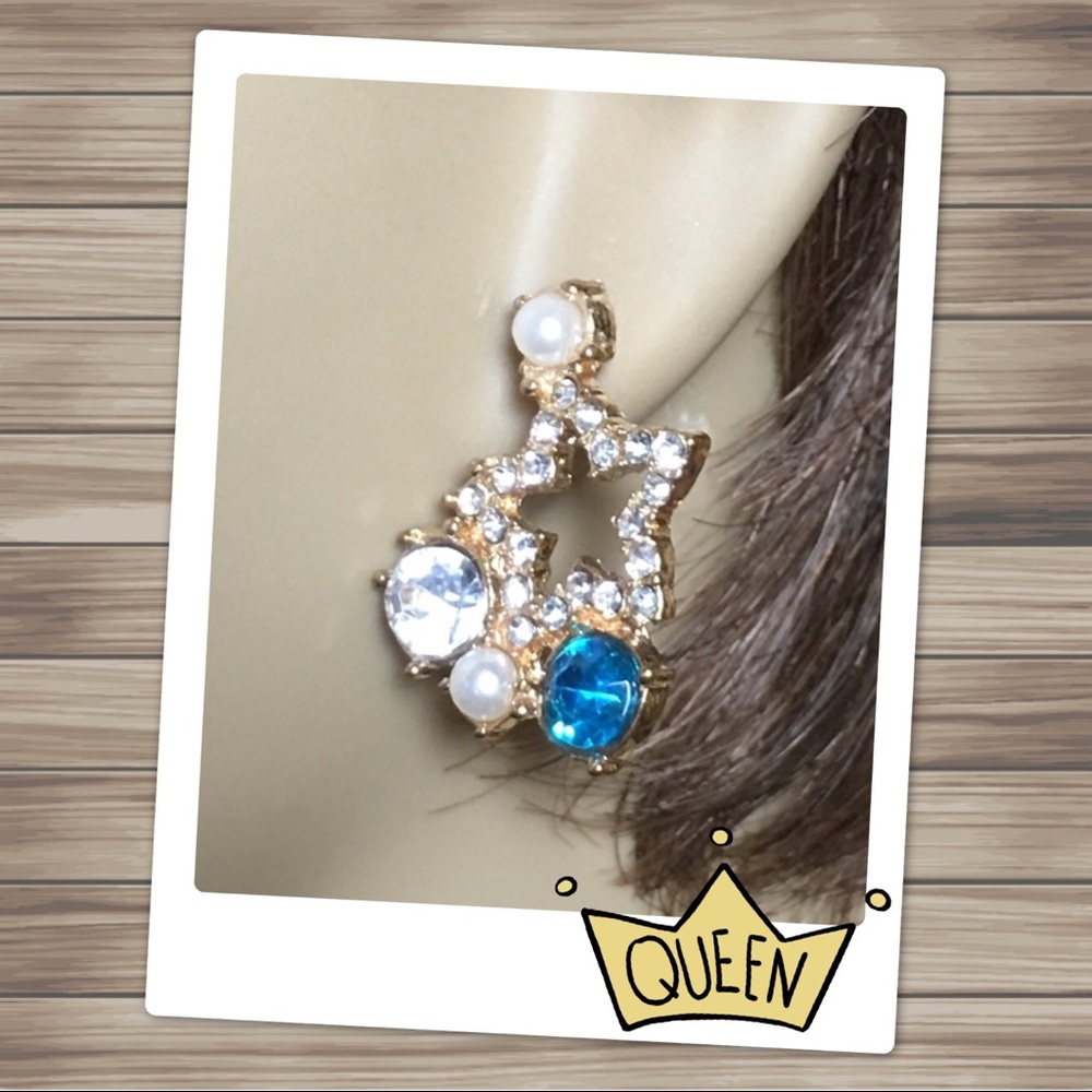Rhinestone Star Stud Earrings